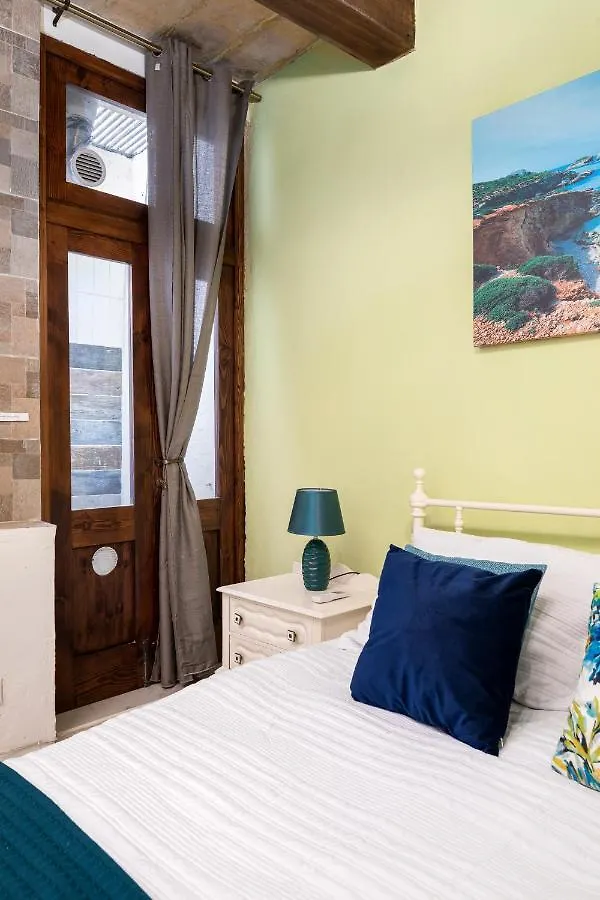 Chic, Stylish 1 Bedroom Maisonette - Close To Valletta Floriana