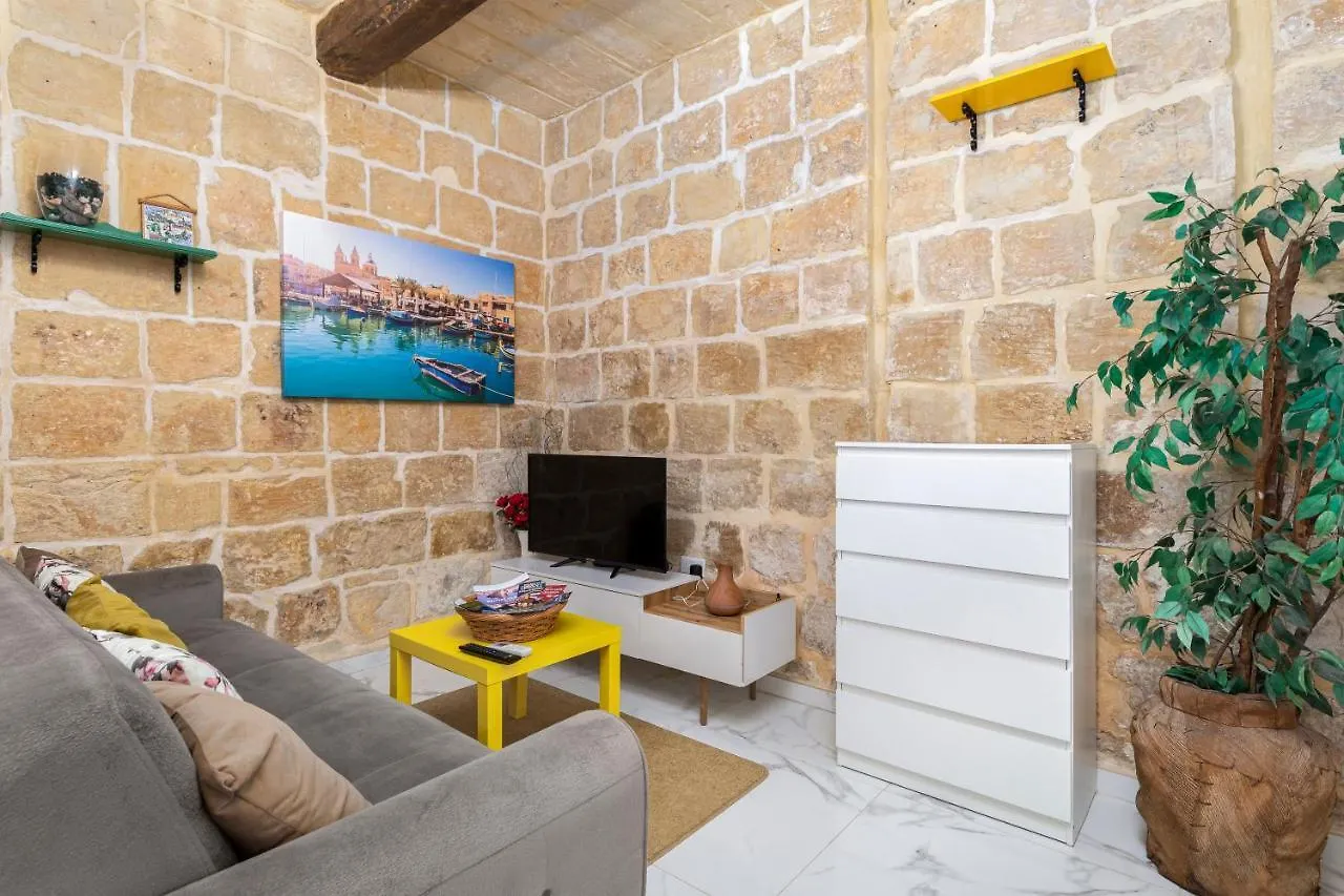 Holiday home Chic, Stylish 1 Bedroom Maisonette - Close To Valletta Il-Furjana Malta